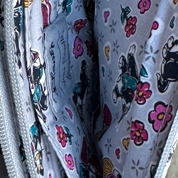 VERA BRADLEY DISNEY RFID DOUBLE ZIP ID CASE IN PLAYFUL FIGARO:NWT FIGARO THE CAT - Picture 12 of 15